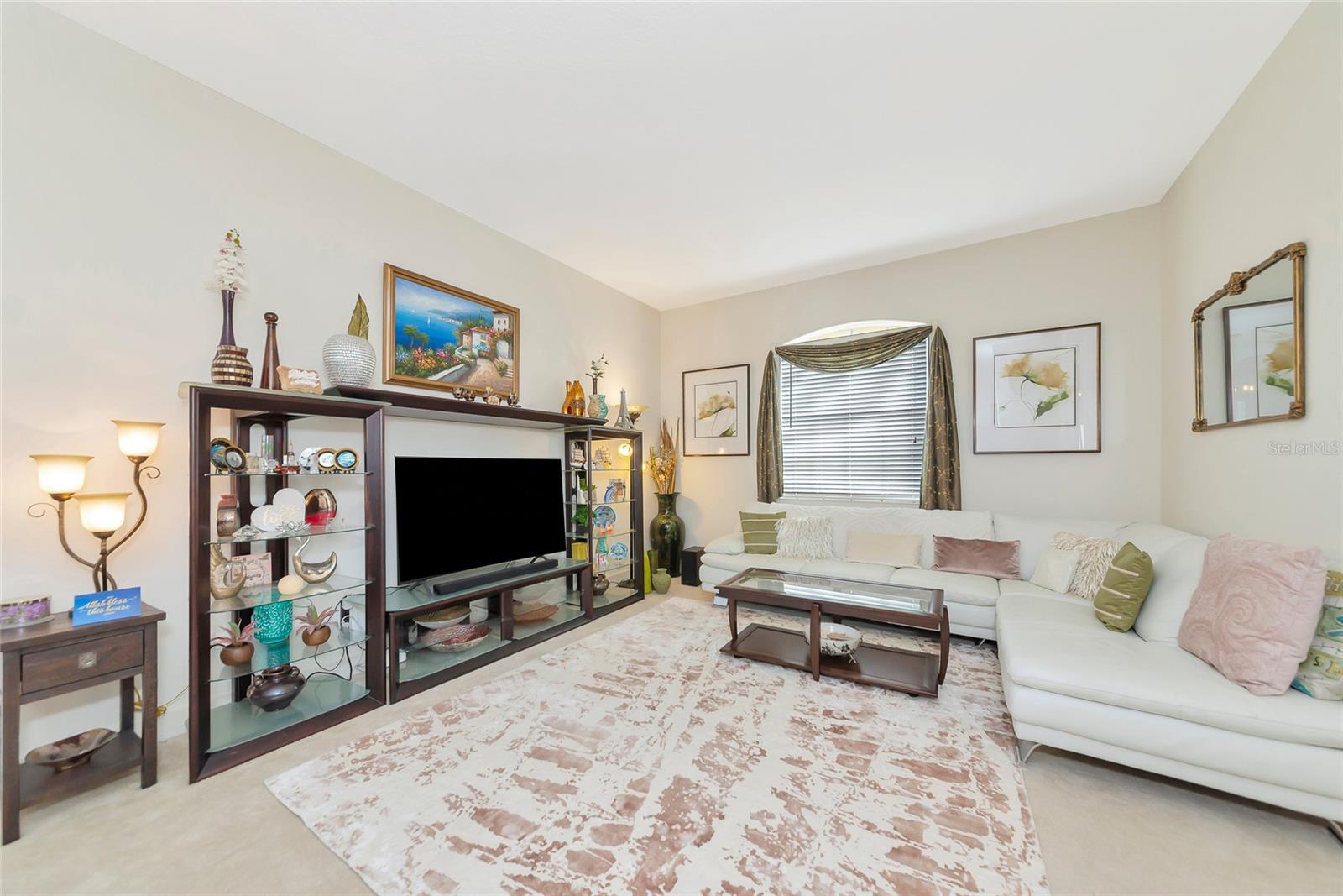 RIVER PLACE - Residential