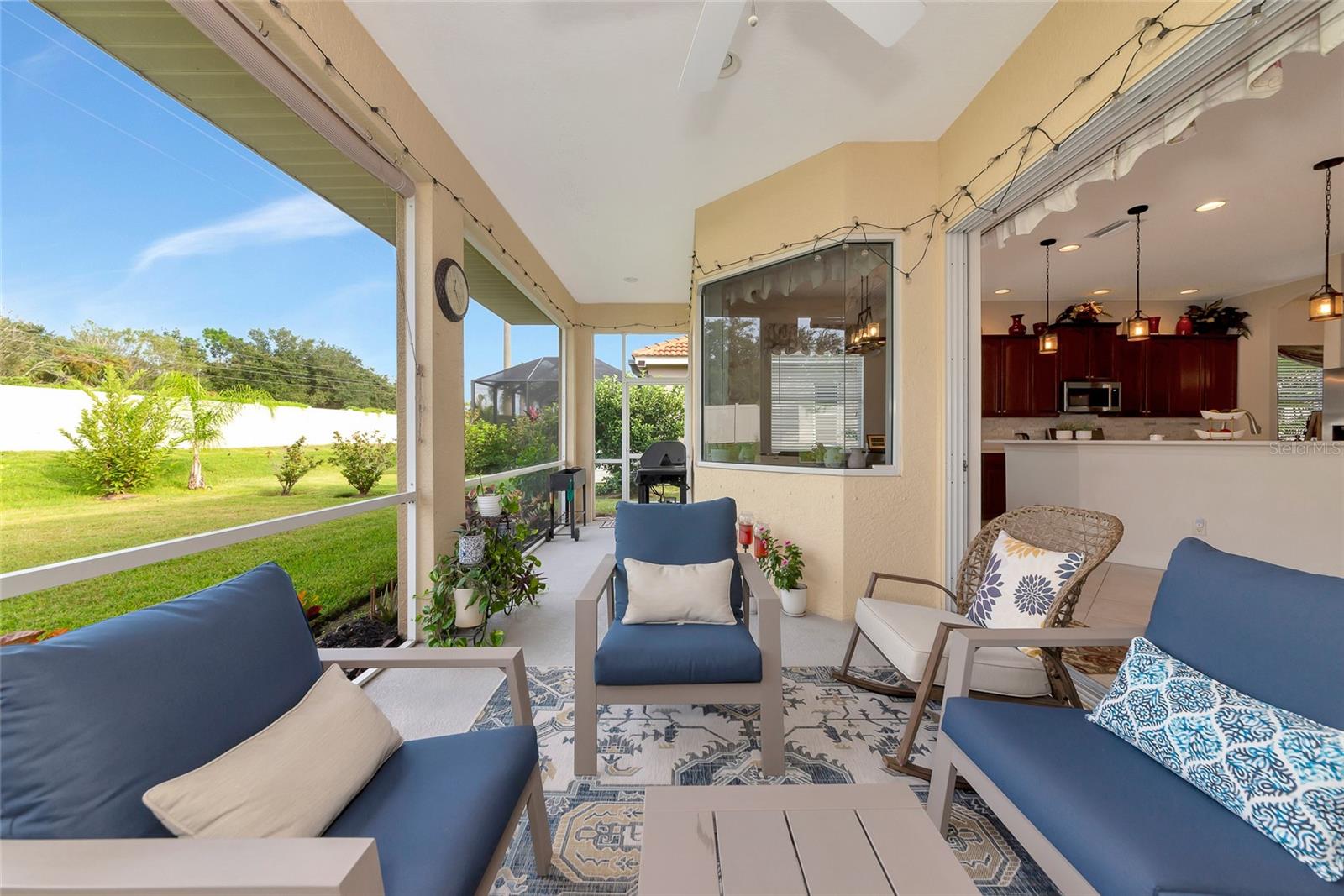 RIVER PLACE - Residential