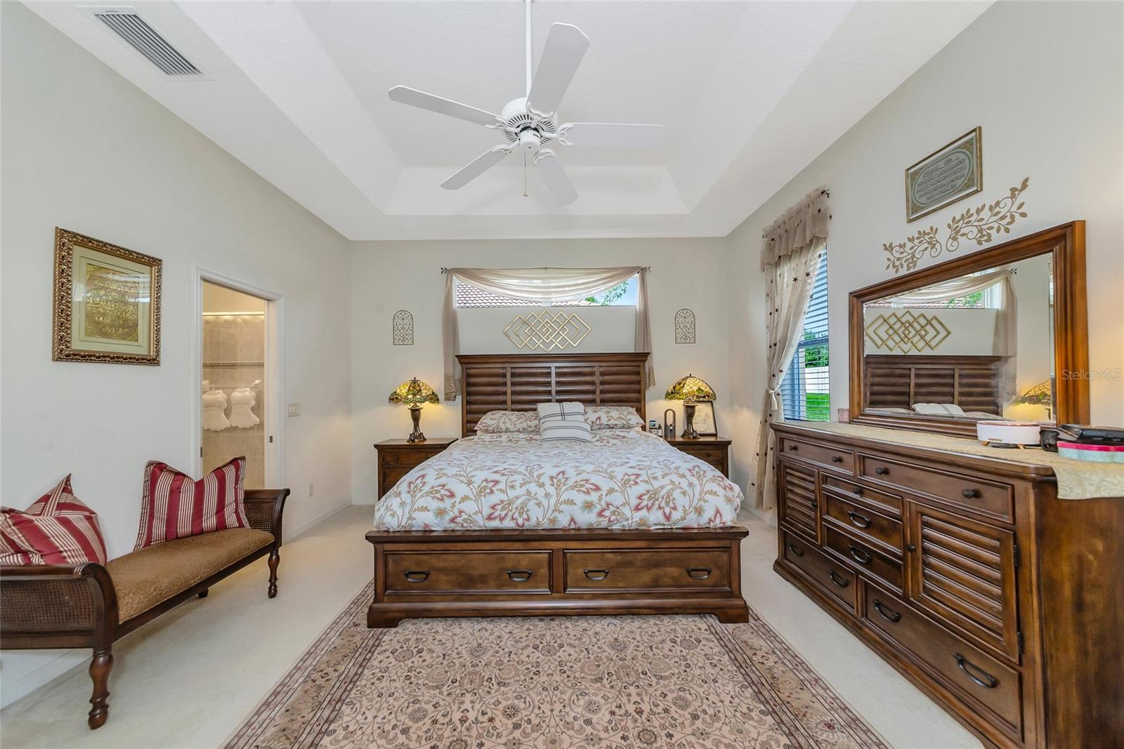 RIVER PLACE - Residential