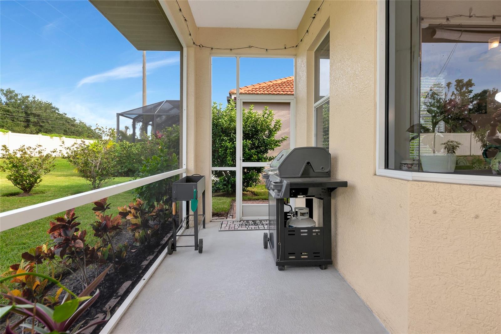 RIVER PLACE - Residential