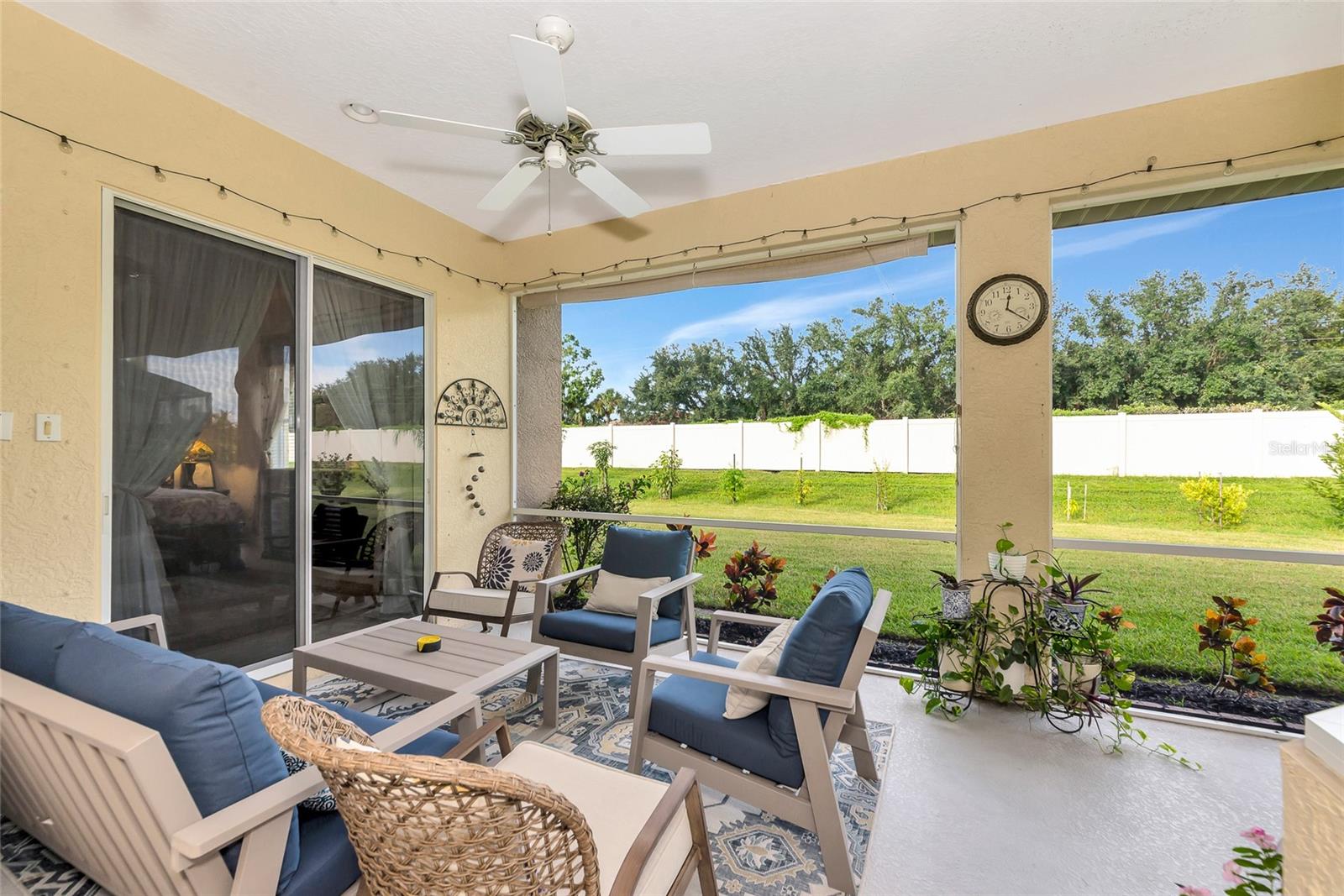 RIVER PLACE - Residential