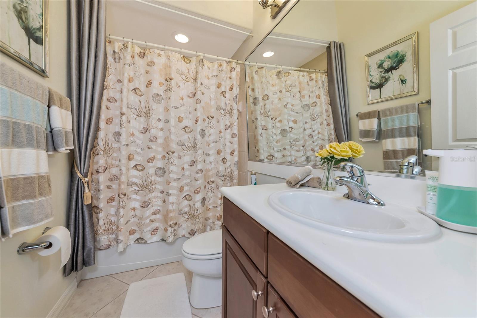 RIVER PLACE - Residential