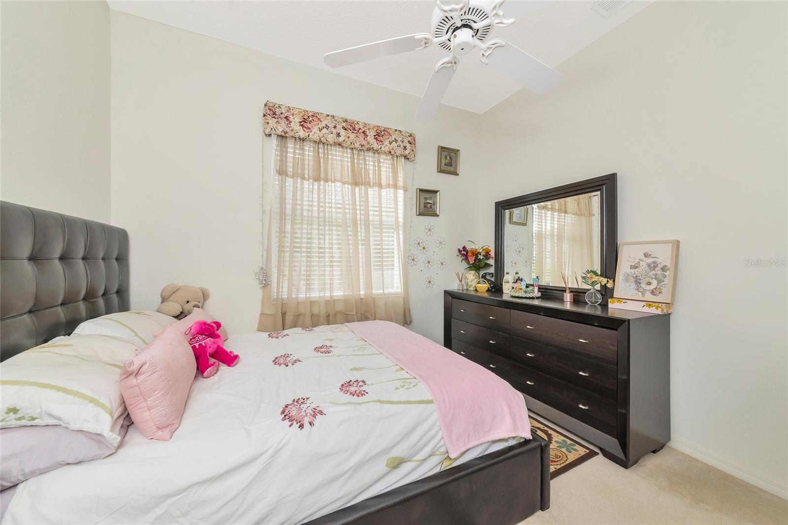 RIVER PLACE - Residential