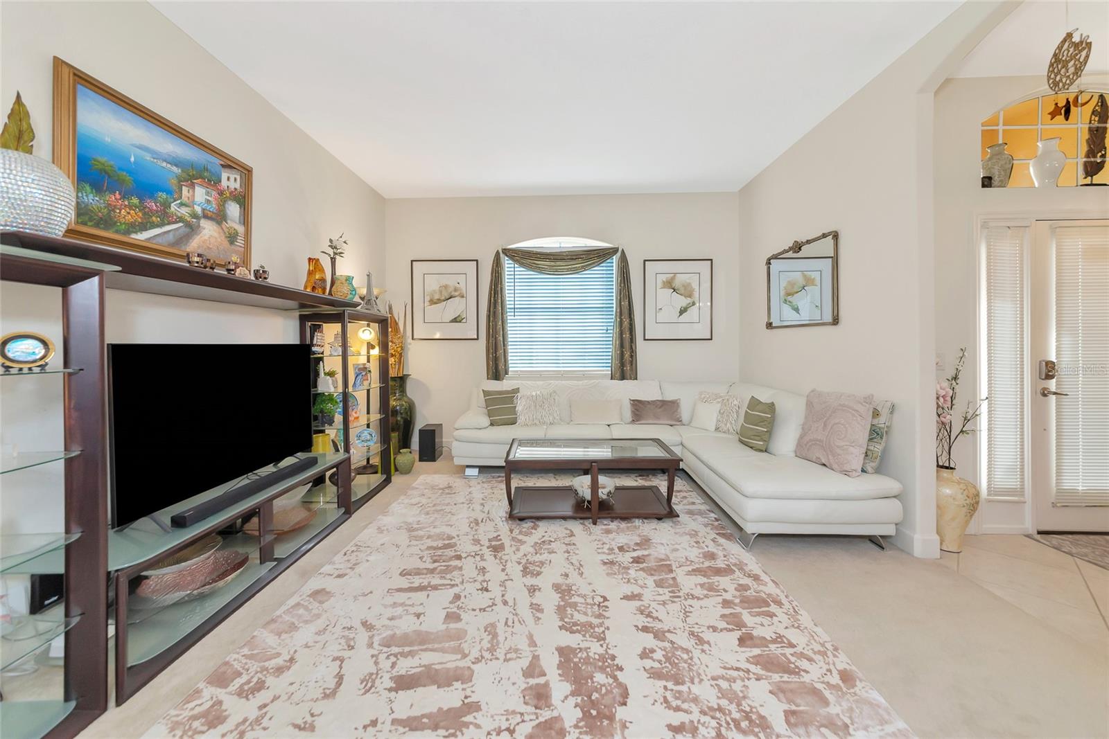 RIVER PLACE - Residential