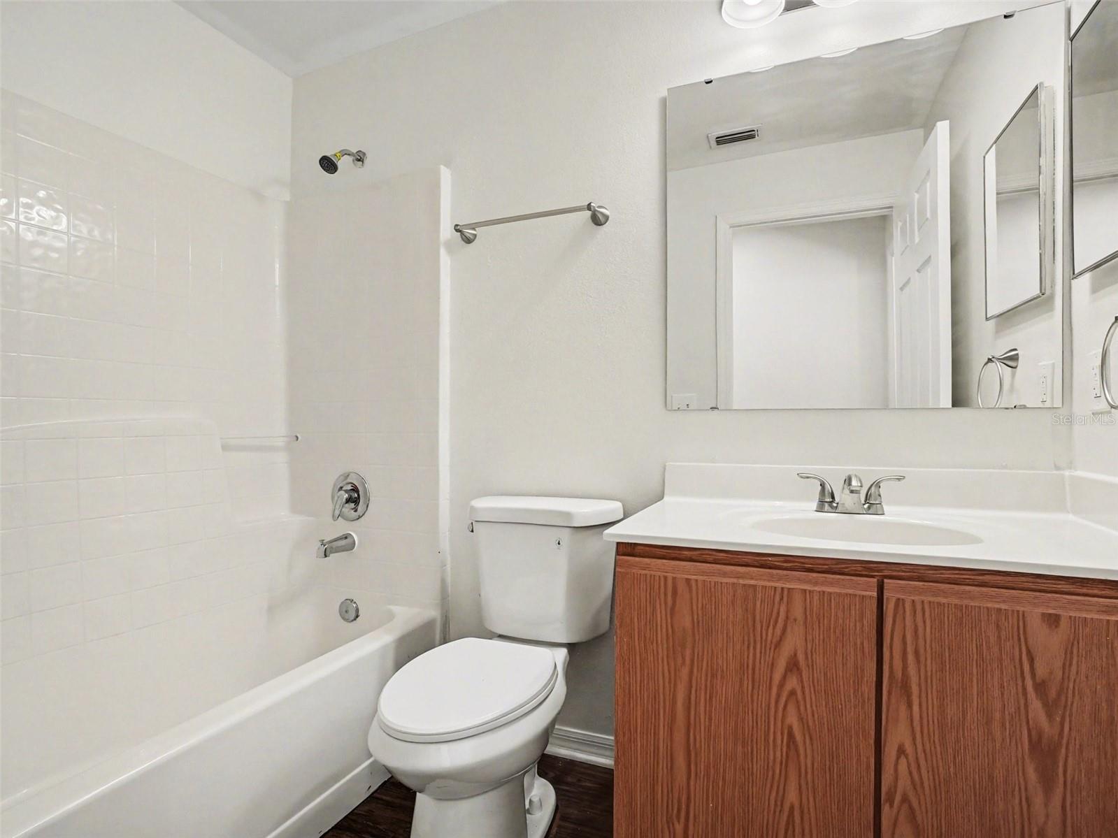 JOHNS LAKE ESTATES - Residential