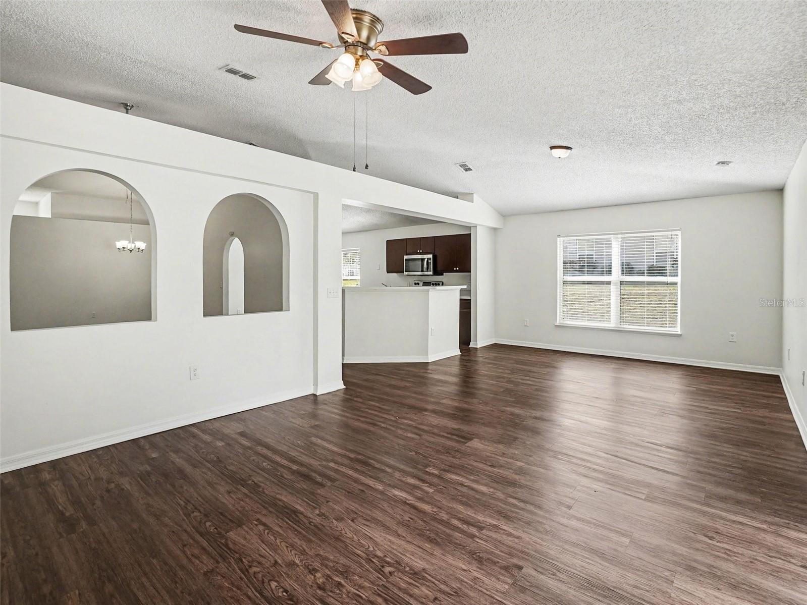 JOHNS LAKE ESTATES - Residential