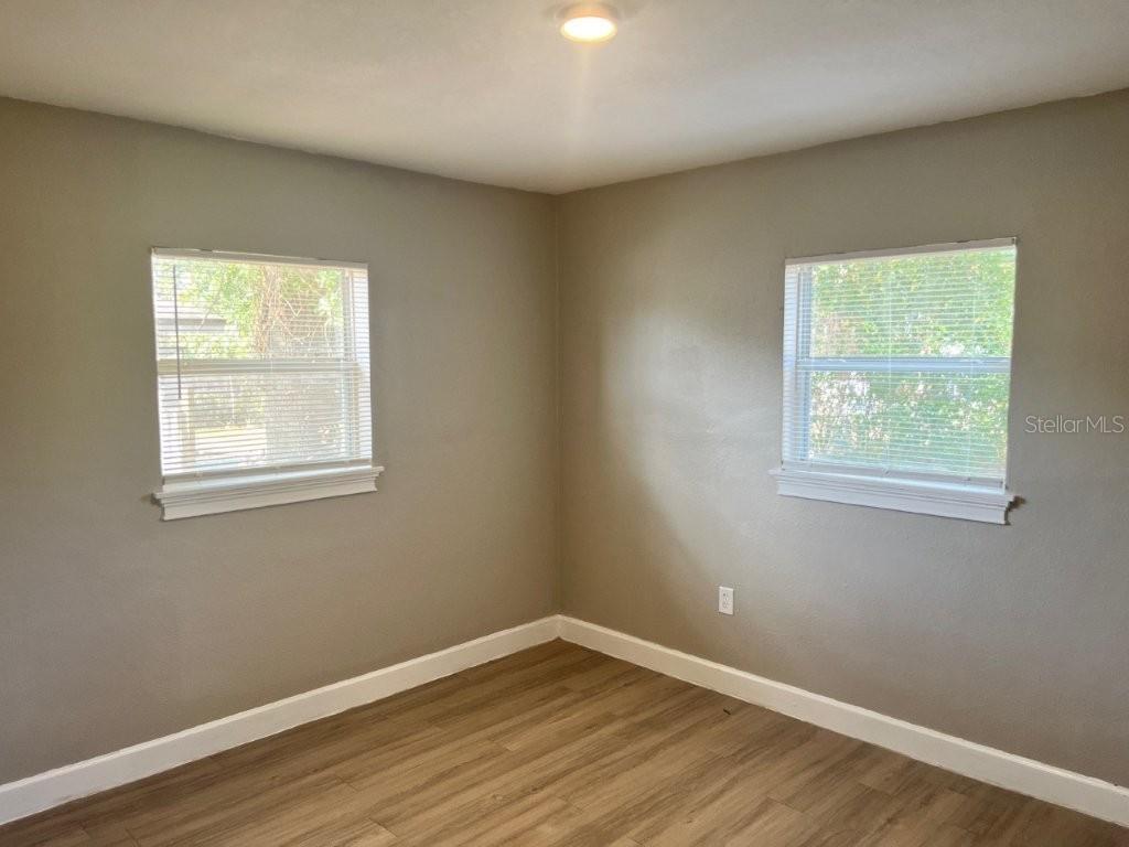 ROBINSWOOD SEC 01 - Residential Lease