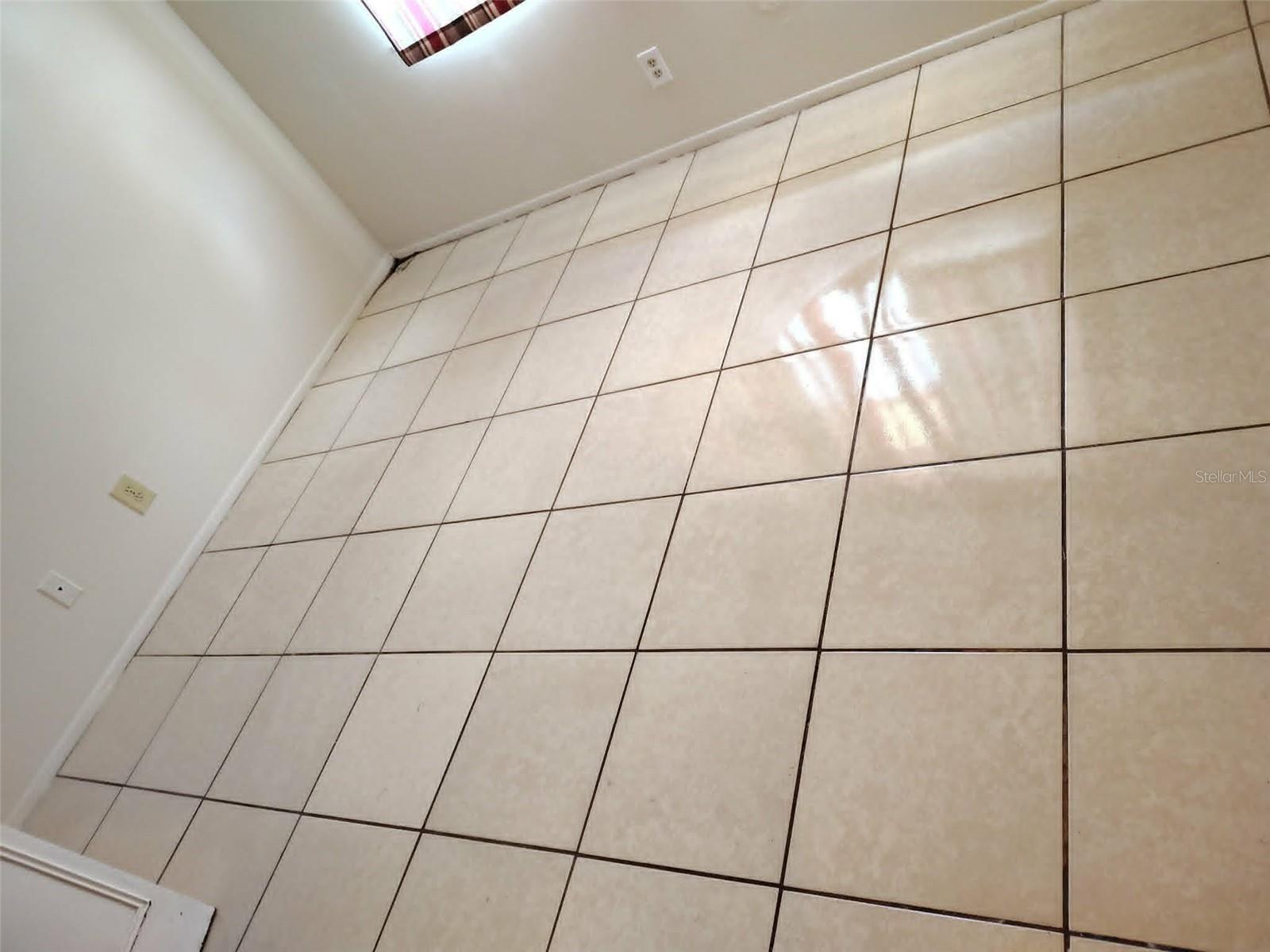 FAIRWAY OAKS - Residential
