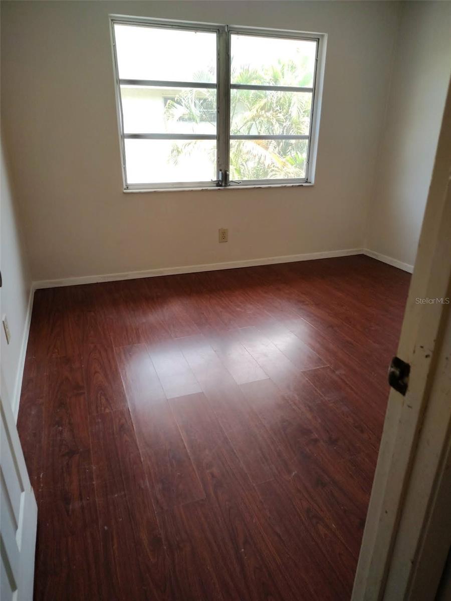 FAIRWAY OAKS - Residential
