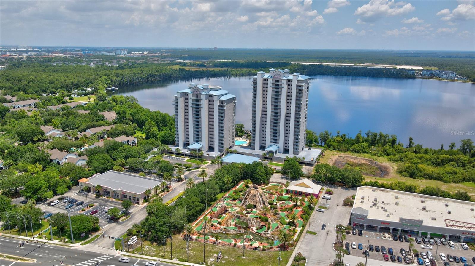 BLUE HERON BEACH RESIDENCE TOWER I - Residential