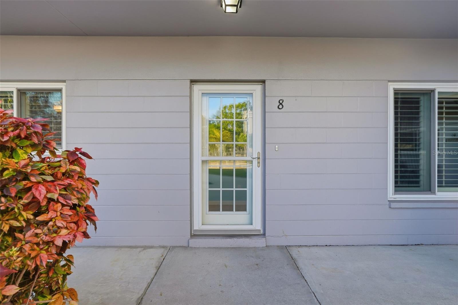 ON TOP OF THE WORLD - Residential