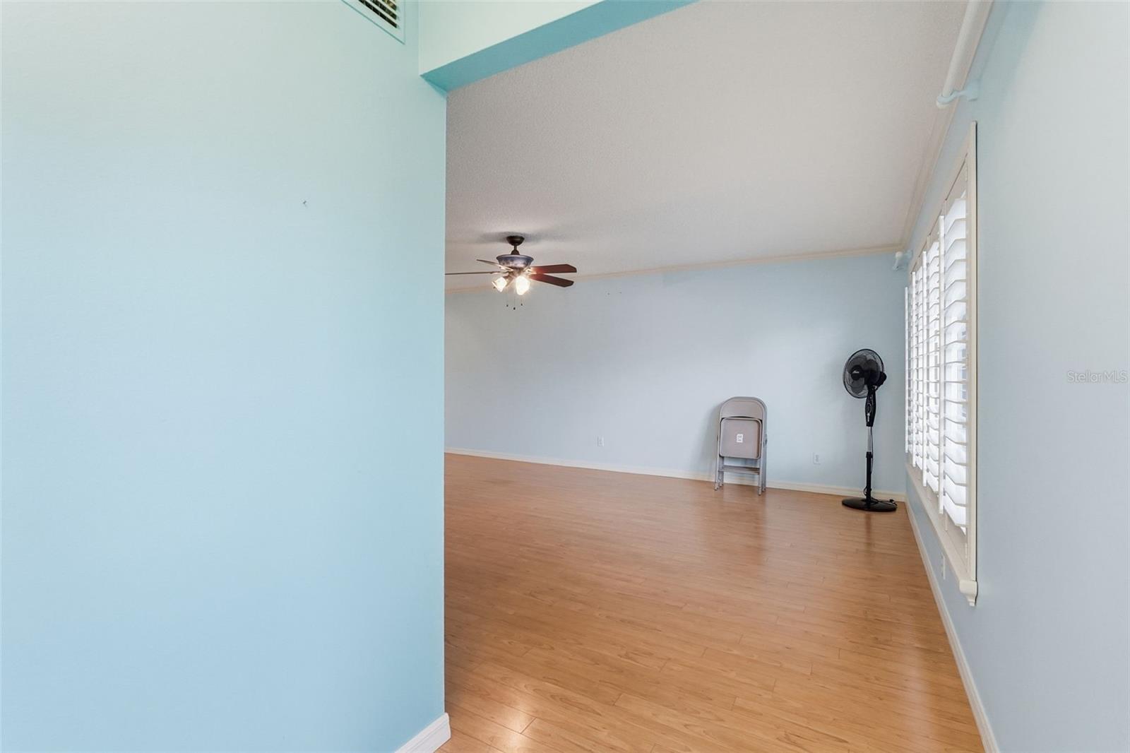 ON TOP OF THE WORLD - Residential