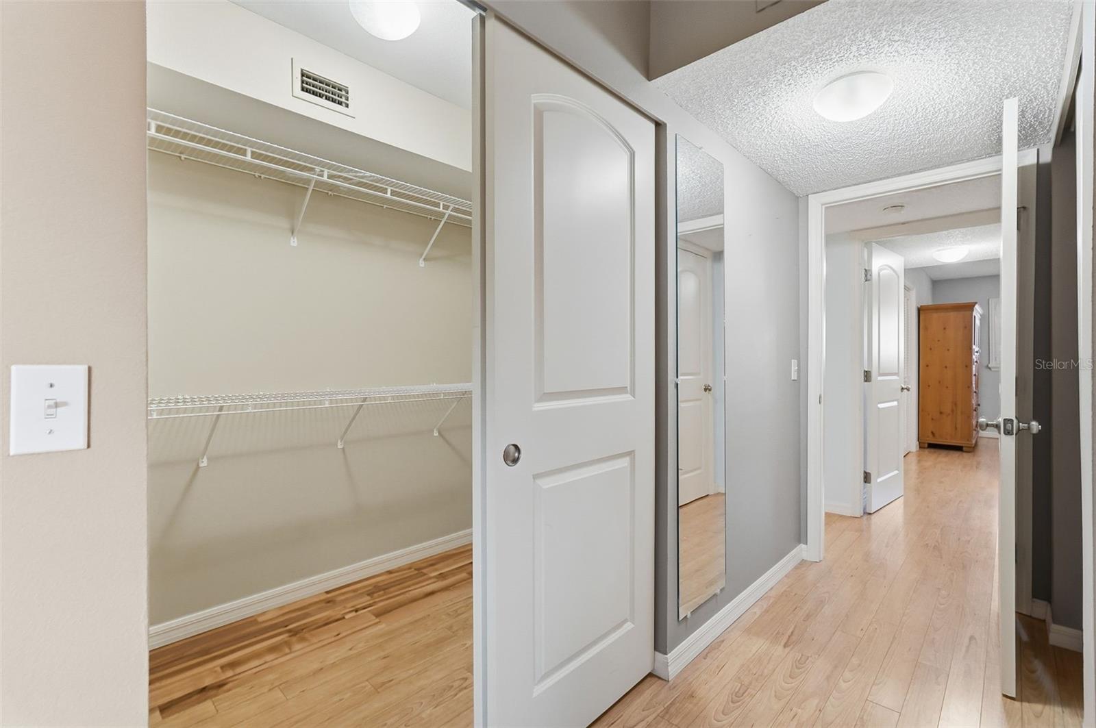 ON TOP OF THE WORLD - Residential