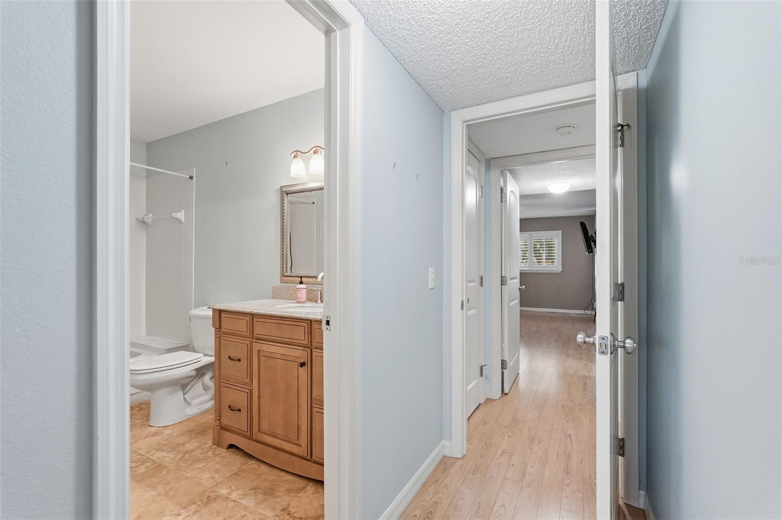 ON TOP OF THE WORLD - Residential