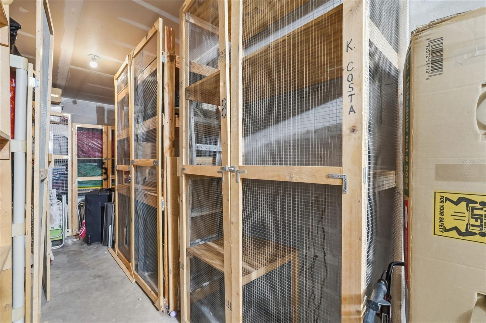 ON TOP OF THE WORLD - Residential