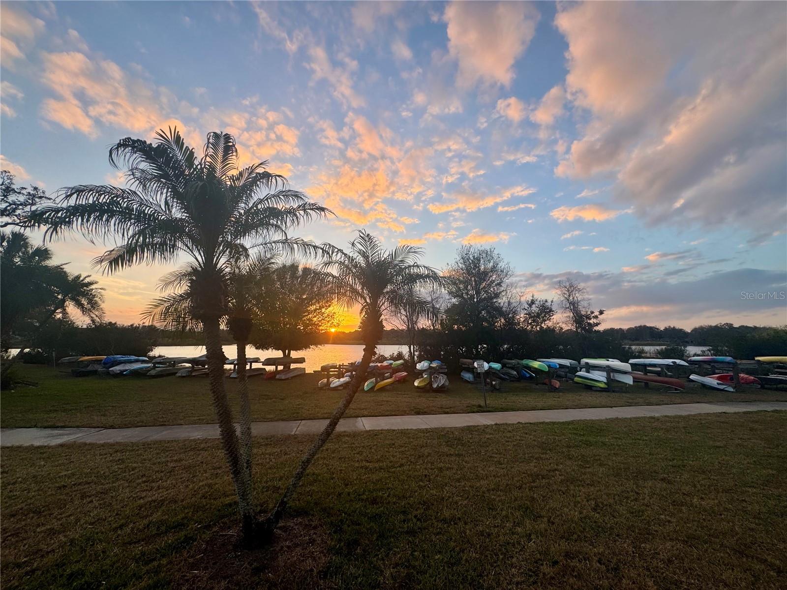 ON TOP OF THE WORLD - Residential