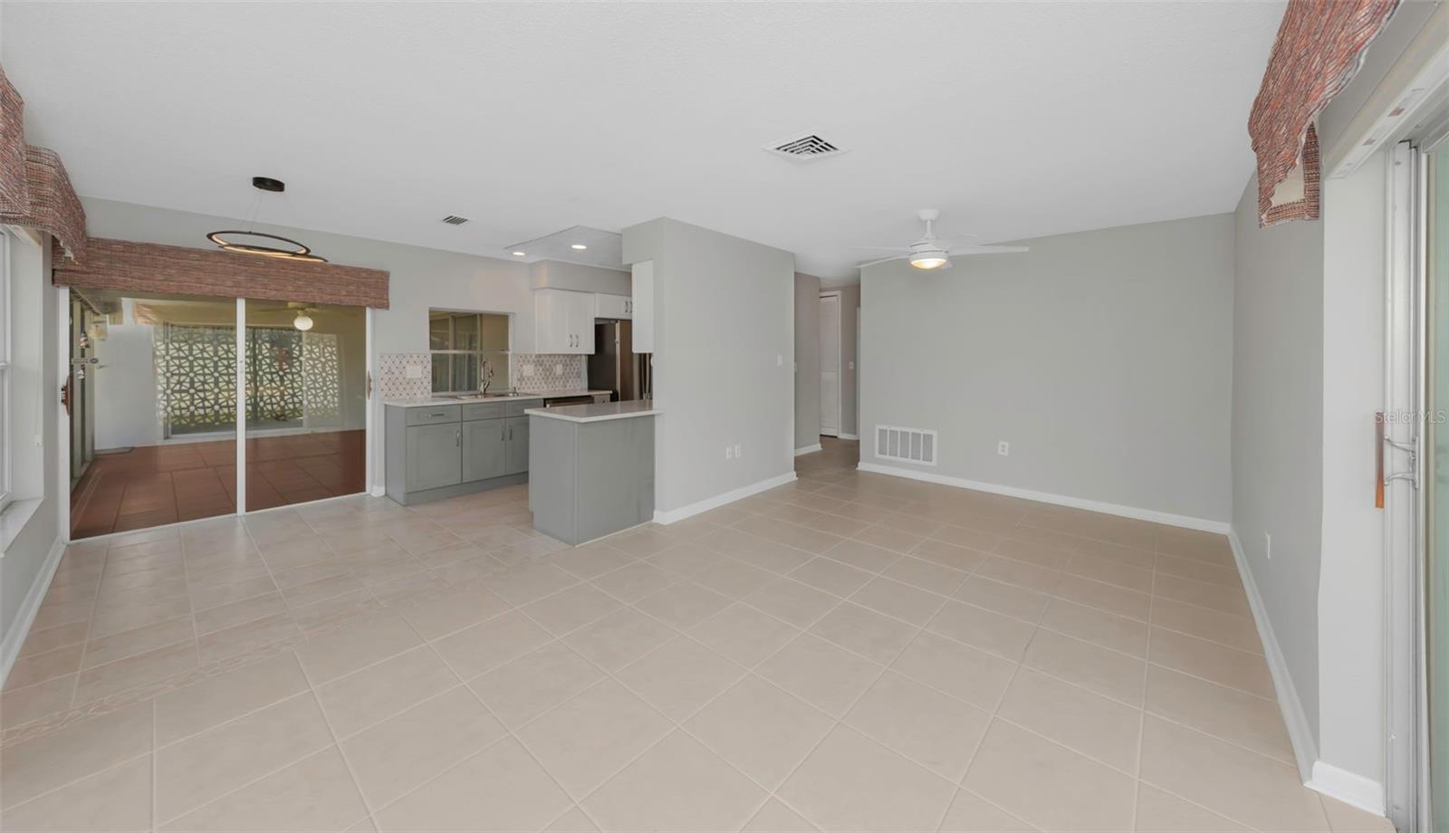 SUNSET HIGHLANDS - Residential