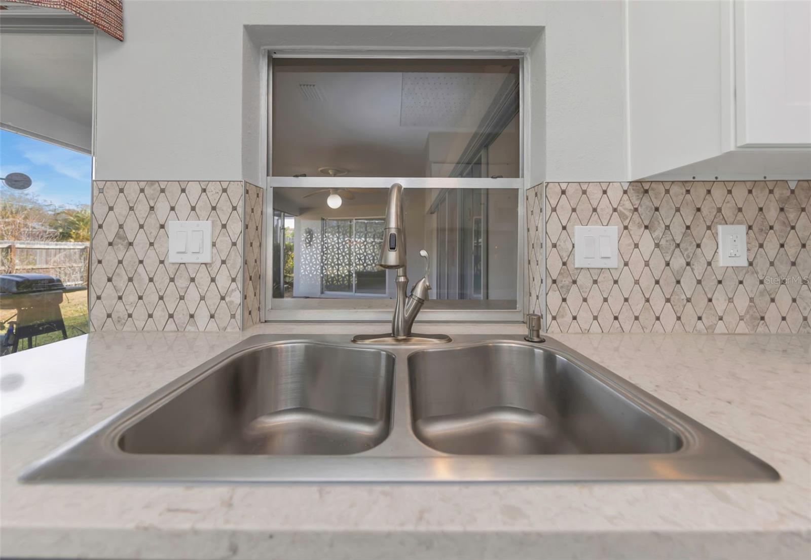 SUNSET HIGHLANDS - Residential