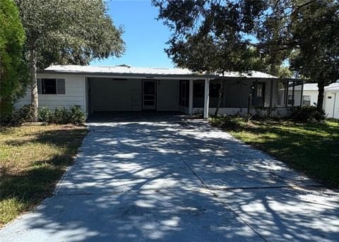 Photo of 25034 Betton Hill, Leesburg, FL 34748 (MLS # G5103017)