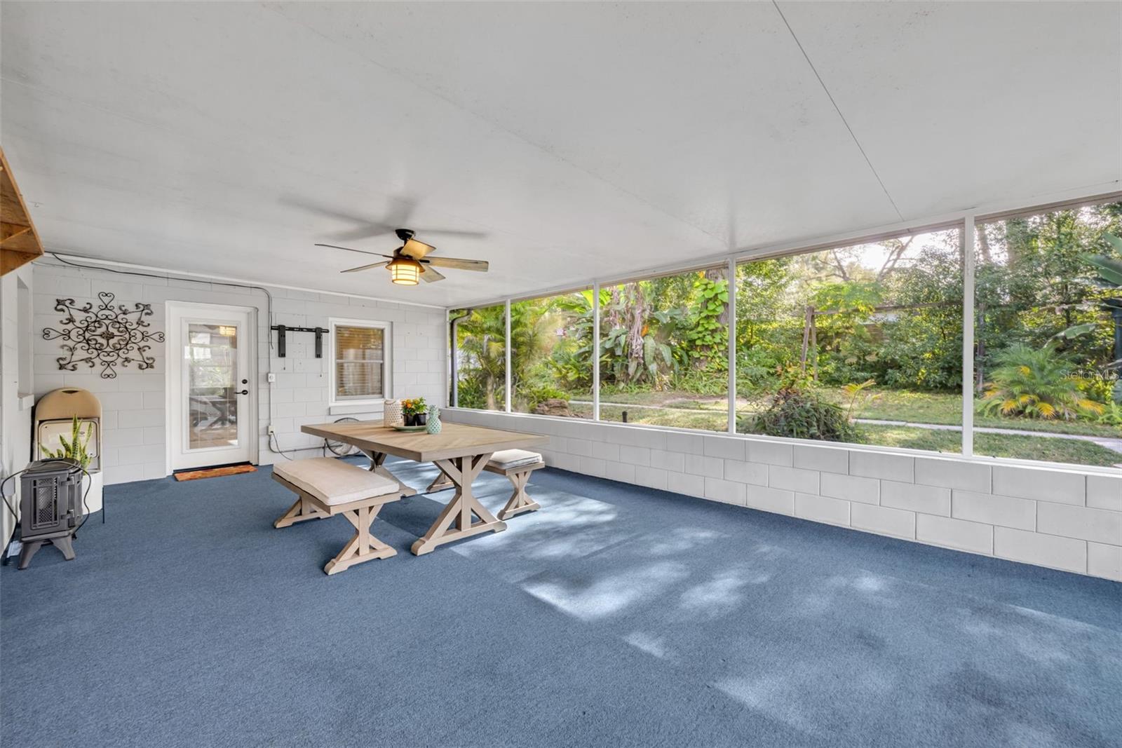 MOUNT PLYMOUTH - Residential