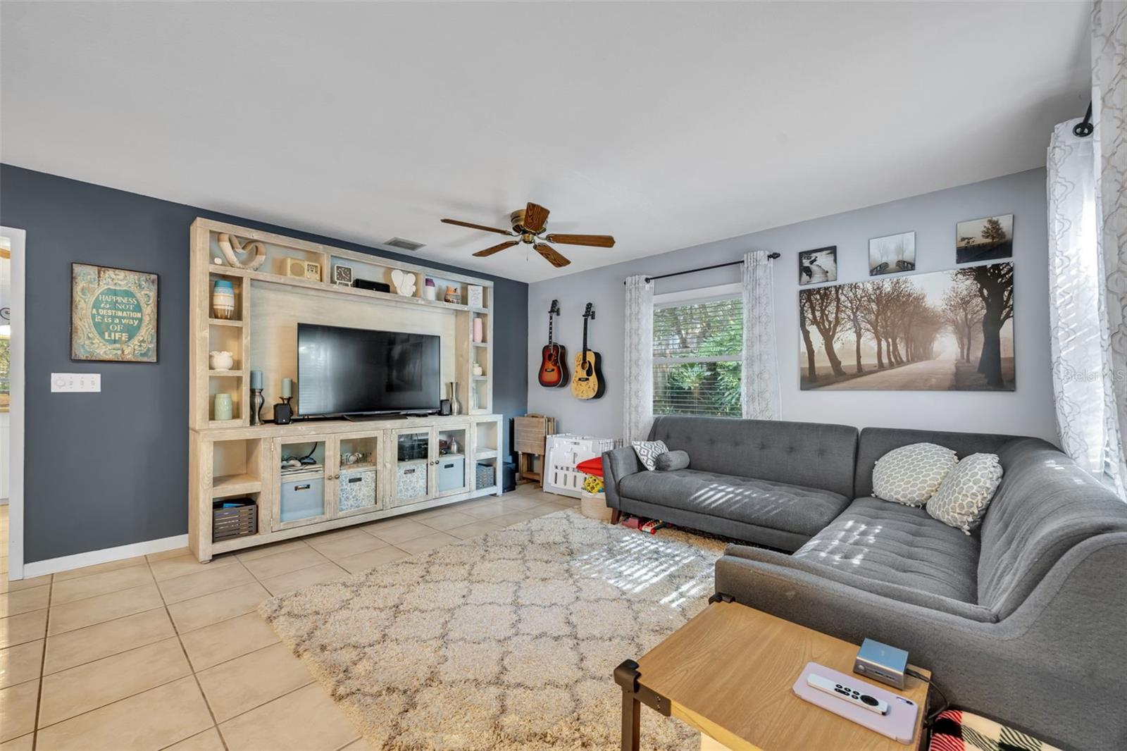 MOUNT PLYMOUTH - Residential