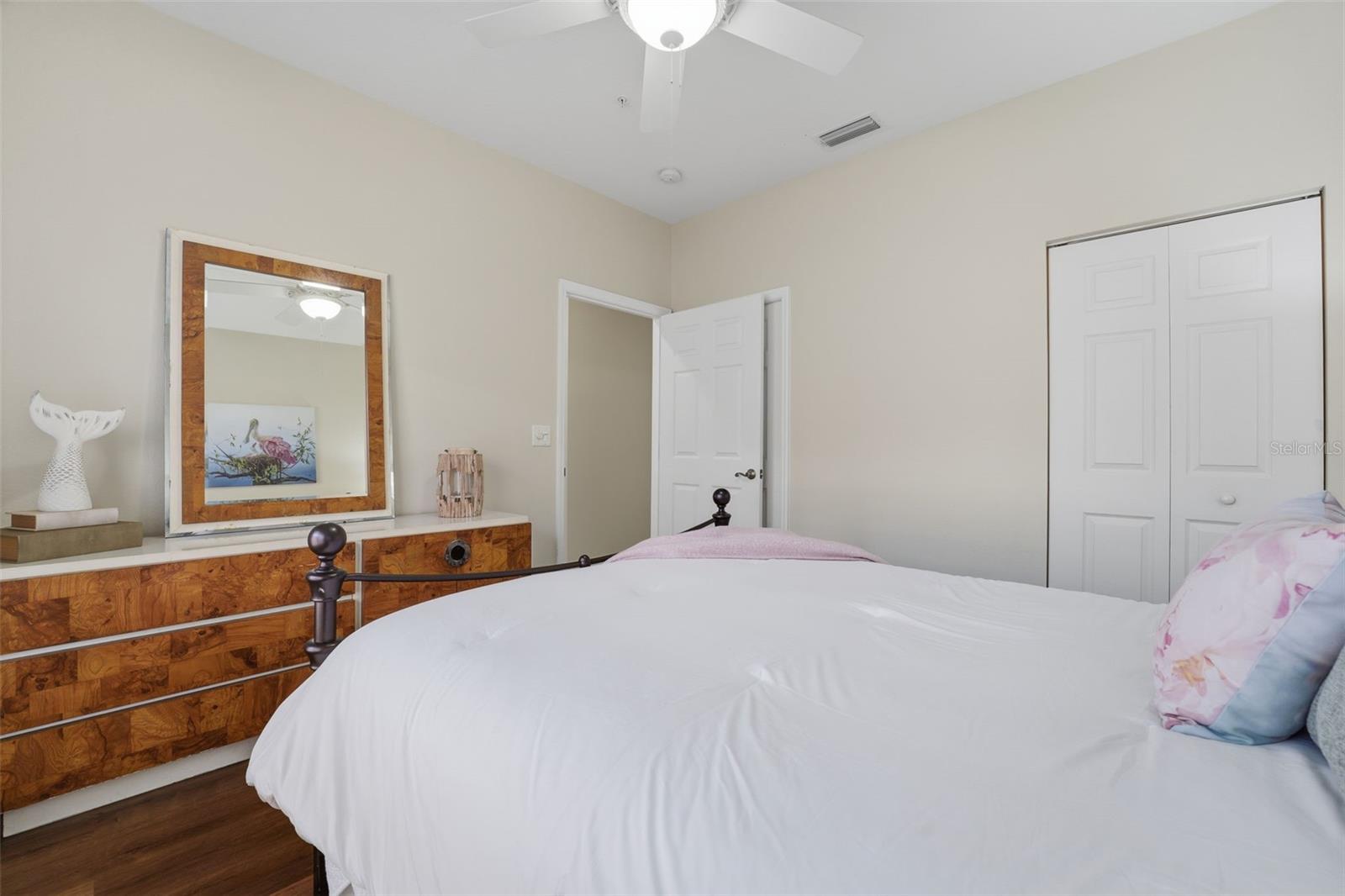 LAKE VISTA - Residential