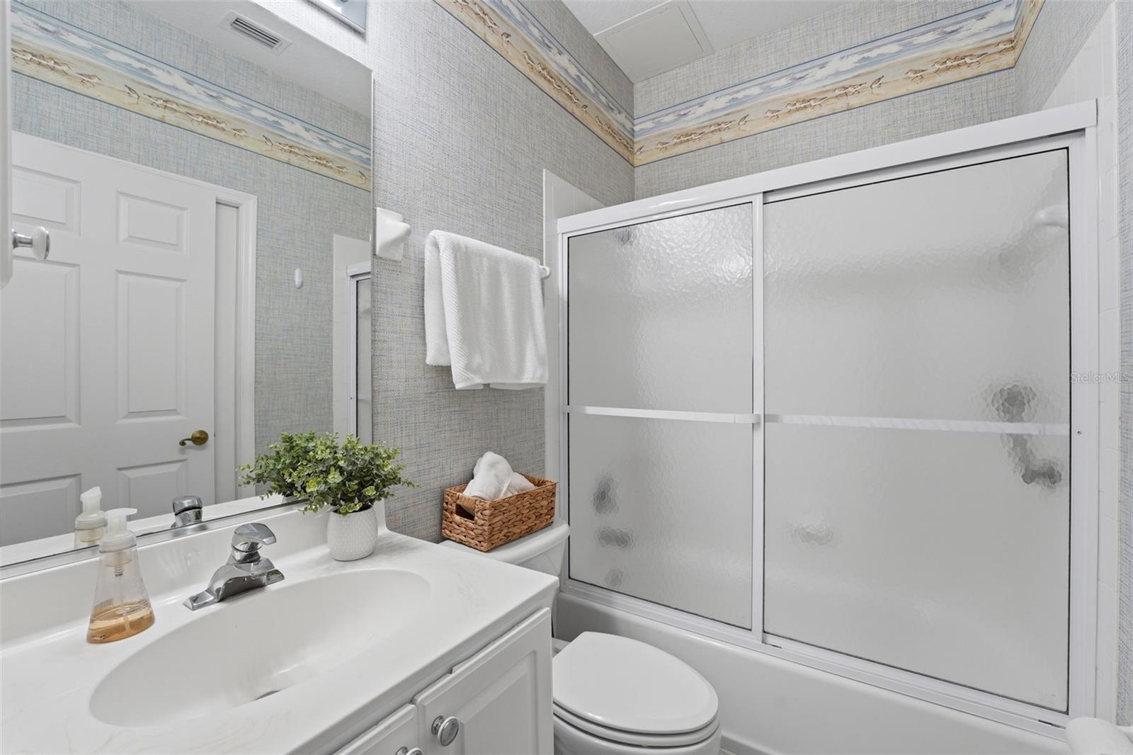 LAKE VISTA - Residential