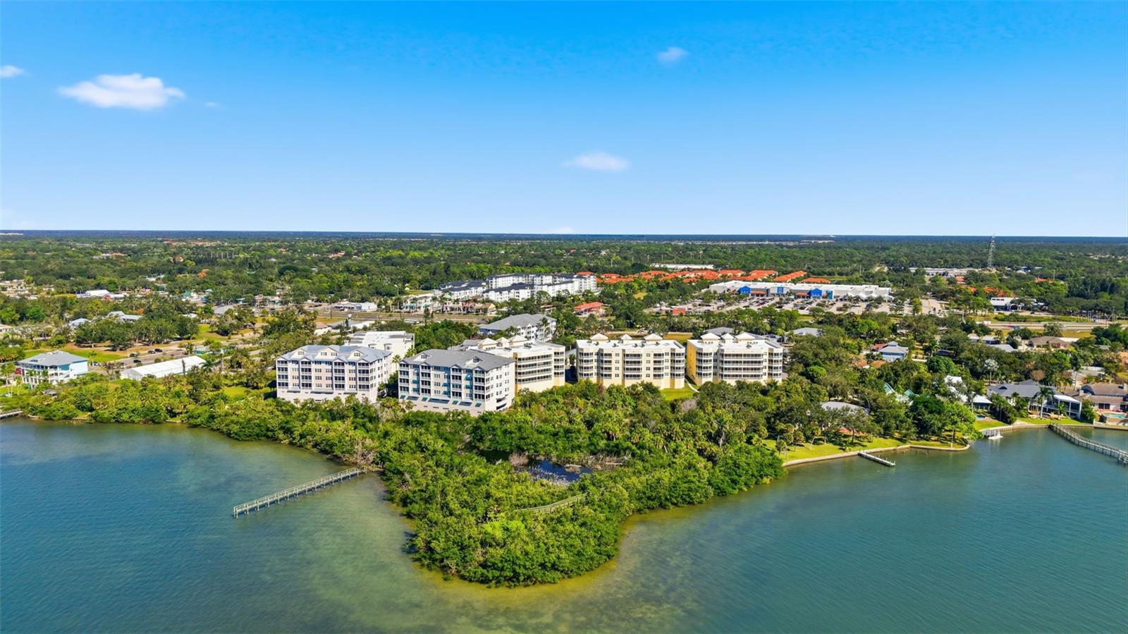 LAKE VISTA - Residential