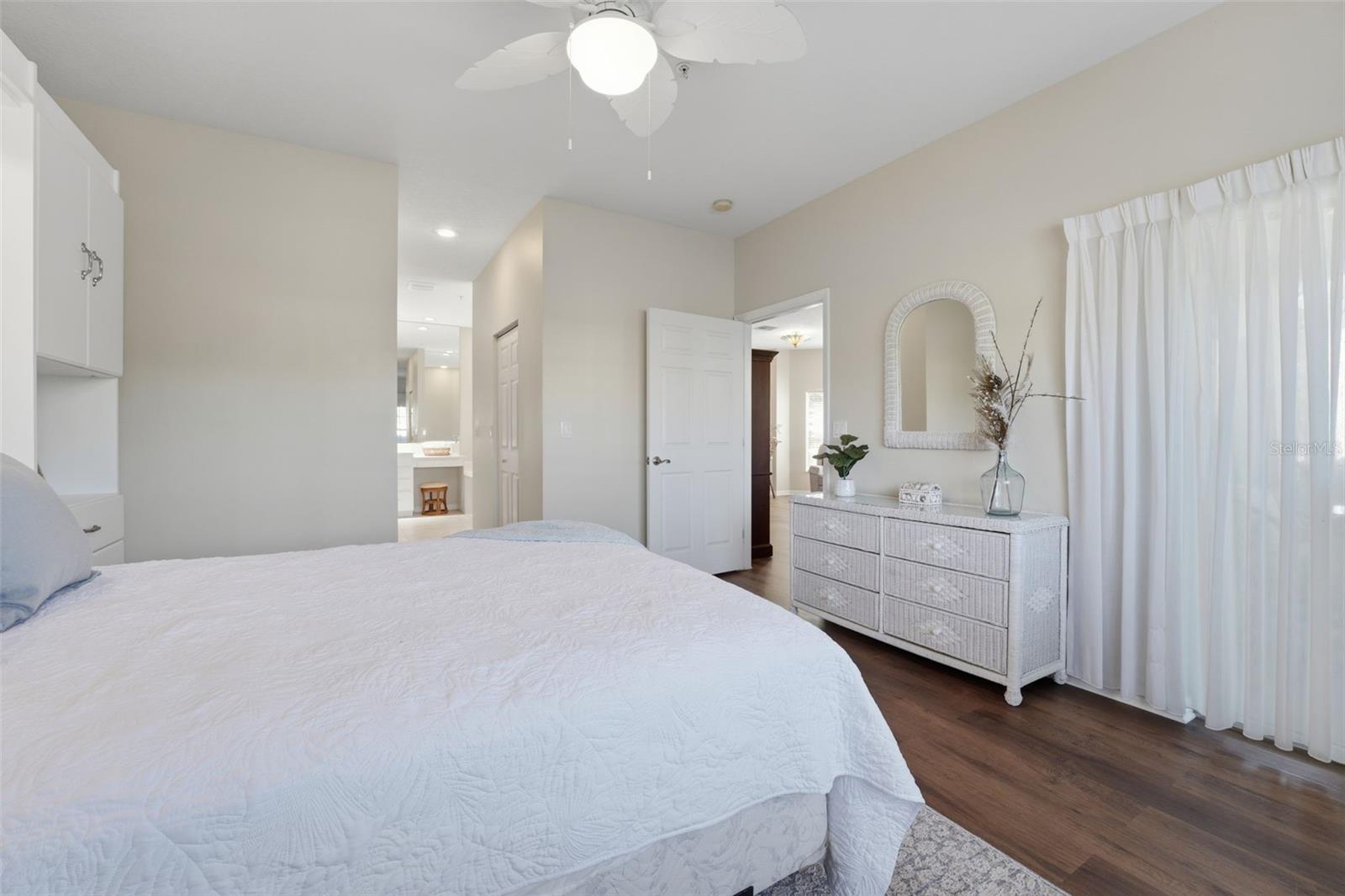 LAKE VISTA - Residential