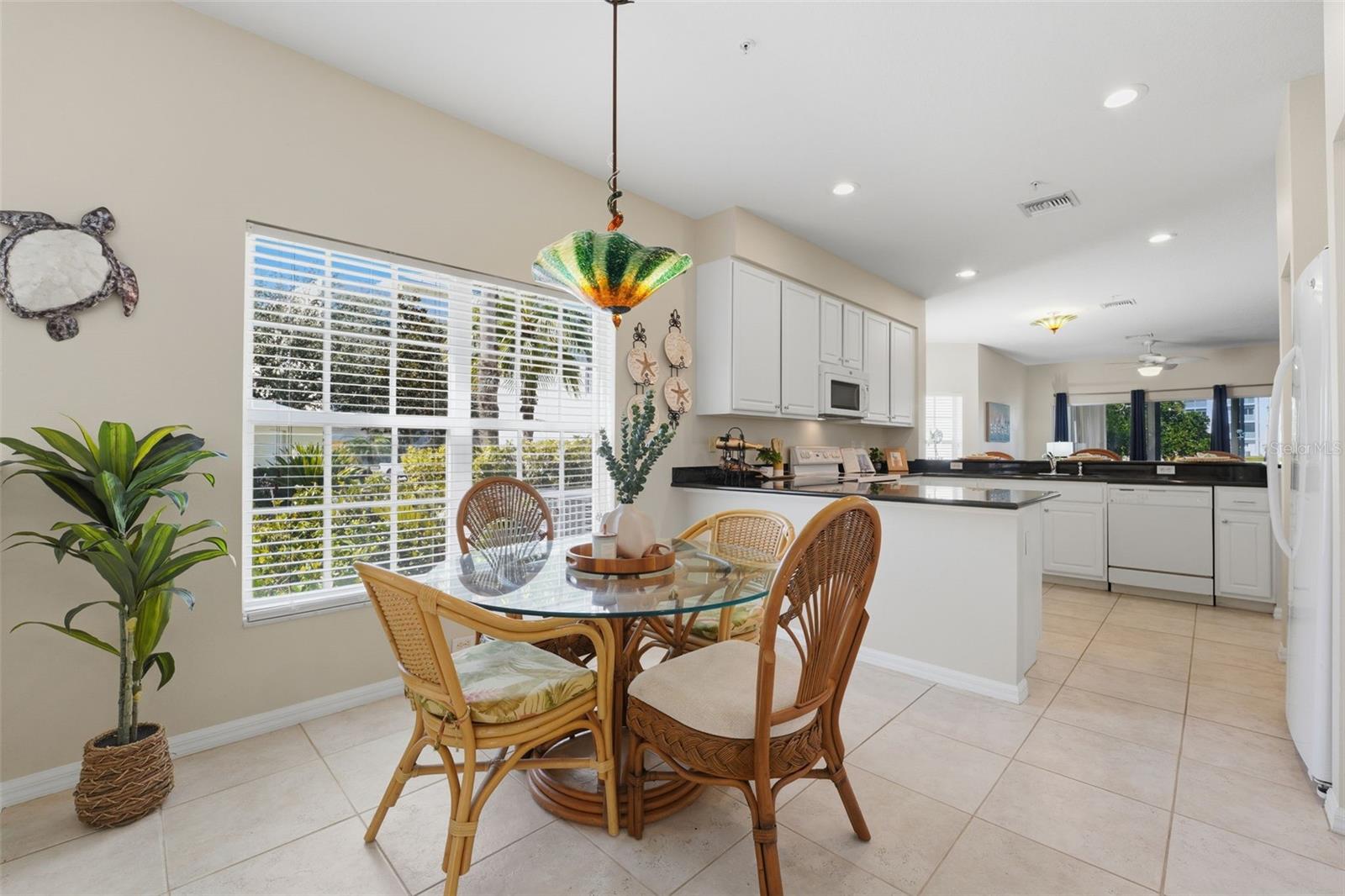 LAKE VISTA - Residential