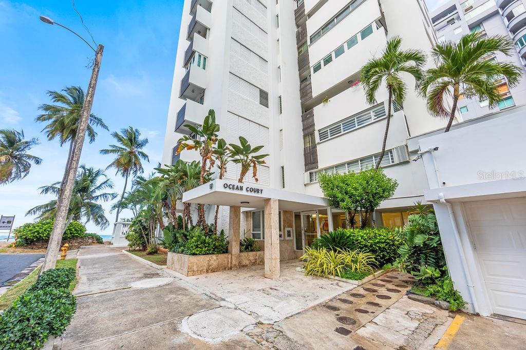 Discover the perfect blend of comfort, style, and beachside living in this stunning apartment at Kings Court 51 / Ocean Court, located in one of the most desirable residential areas of Condado. With direct access to Ocean Park Beach, this home offers a rare opportunity to embrace the best of coastal living — just steps from your door.
Spanning 1,904 square feet, this spacious apartment features two generously sized bedrooms that can easily be converted into three, providing flexibility for families, young professionals, or anyone seeking a dedicated home office or guest suite. The home boasts three full bathrooms and a big open concept kitchen, ideal for cooking and entertaining, seamlessly flowing into the open-plan living and dining areas. All main spaces have spectacular, direct views of the beach and ocean, filling the apartment with natural light and refreshing sea breezes.
The apartment is offered partially furnished, allowing you to add your personal touch and style. Additional features include a laundry area, two assigned parking spaces, and peace of mind with a full power generator, water cistern, and 24-hour security.
Step outside and embrace an active lifestyle — enjoy volleyball, kite surfing, beach tennis, and more on the sand. Plus, you will enjoy Condado’s best restaurants, cafes, private schools, and a hospital. Whether you’re raising a family, building your career, or seeking a tranquil seaside retreat, this apartment offers the ultimate combination of location, lifestyle, and comfort.