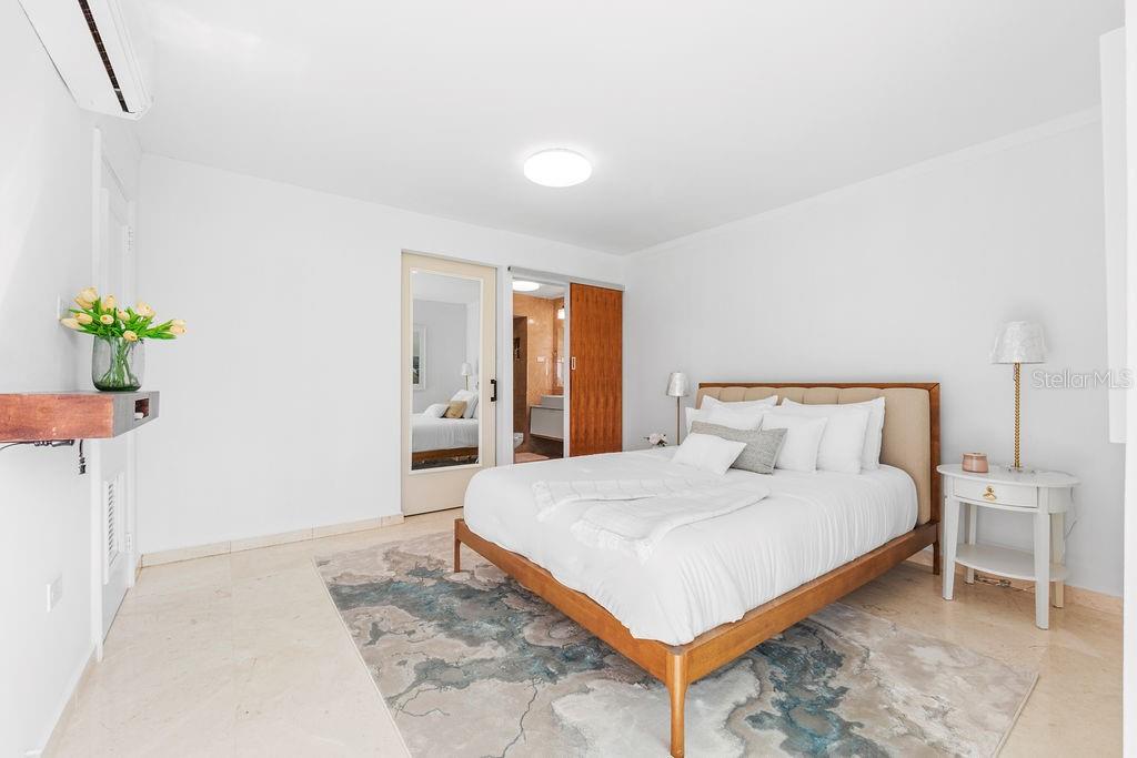 OCEAN COURT - Residential
