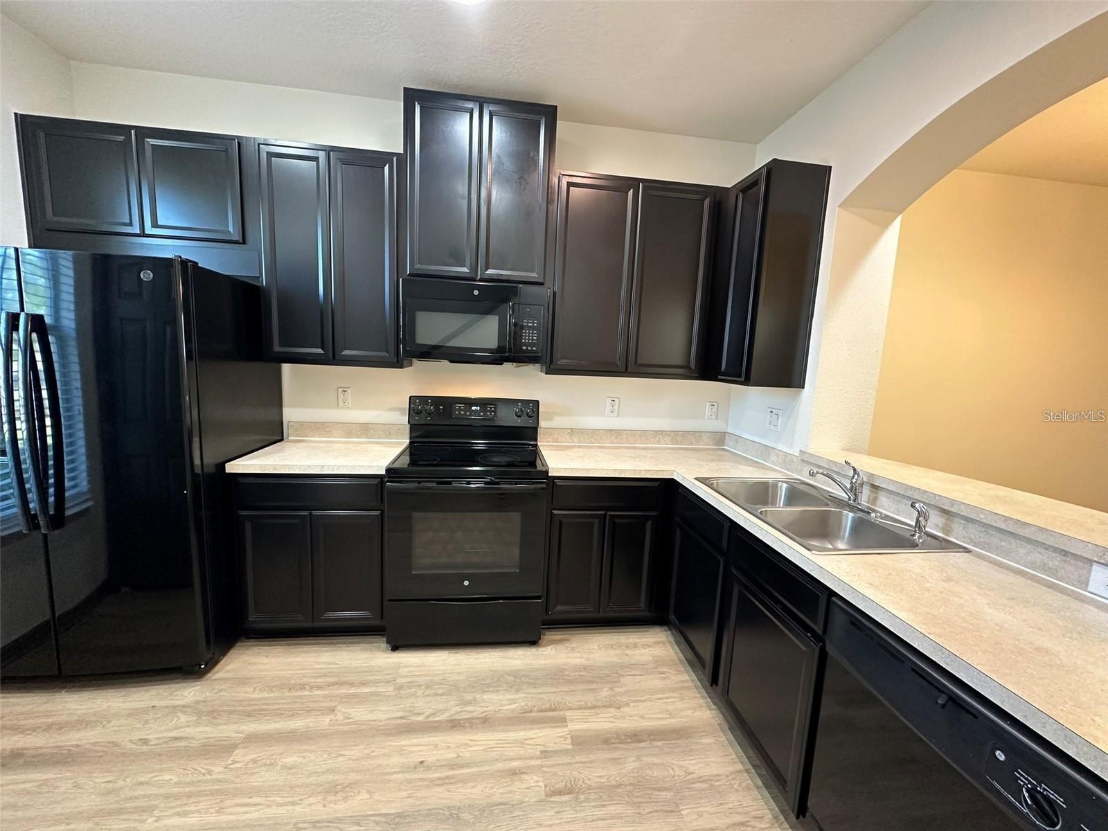 8819 WALNUT GABLE CT