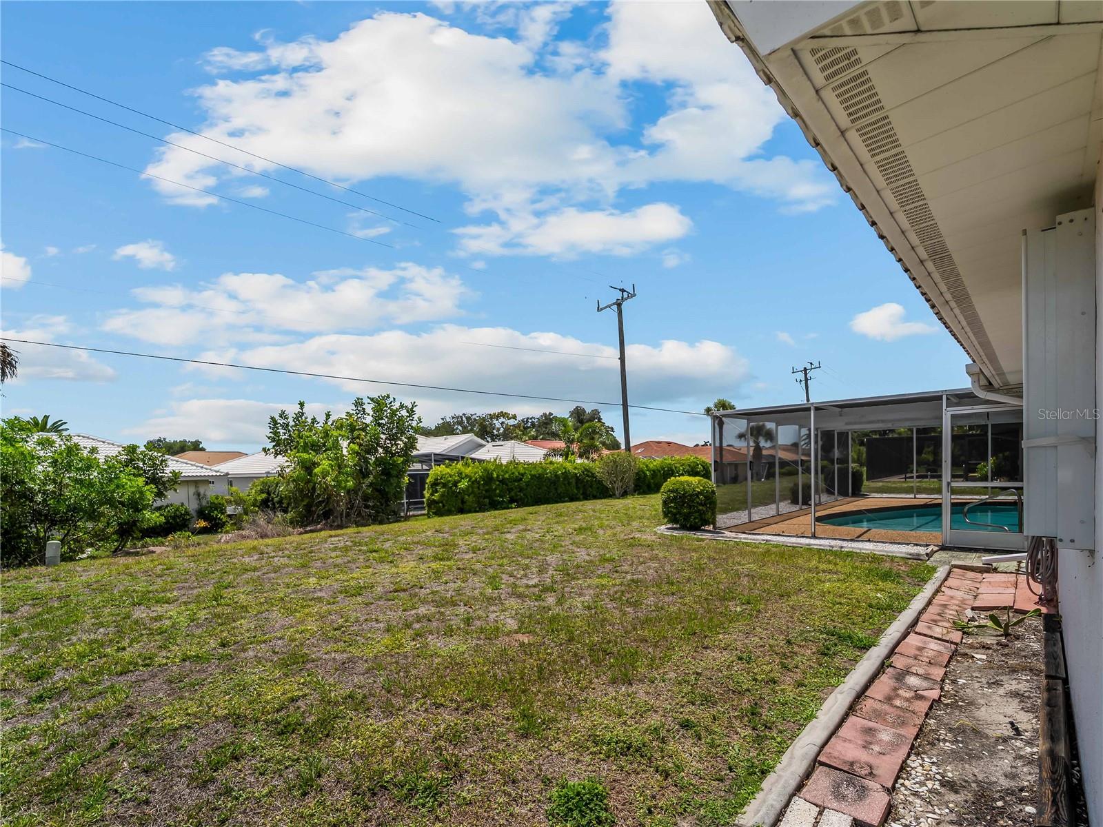VENICE GARDENS - Residential