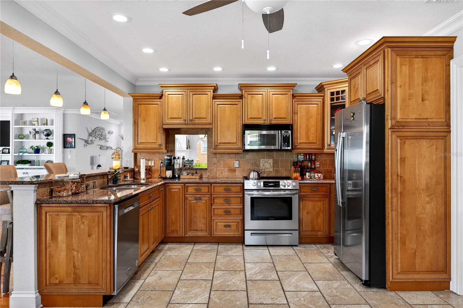 TROPICAL SHORES 3RD ADD - Residential