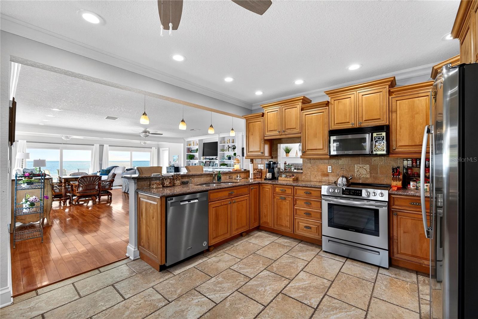 TROPICAL SHORES 3RD ADD - Residential