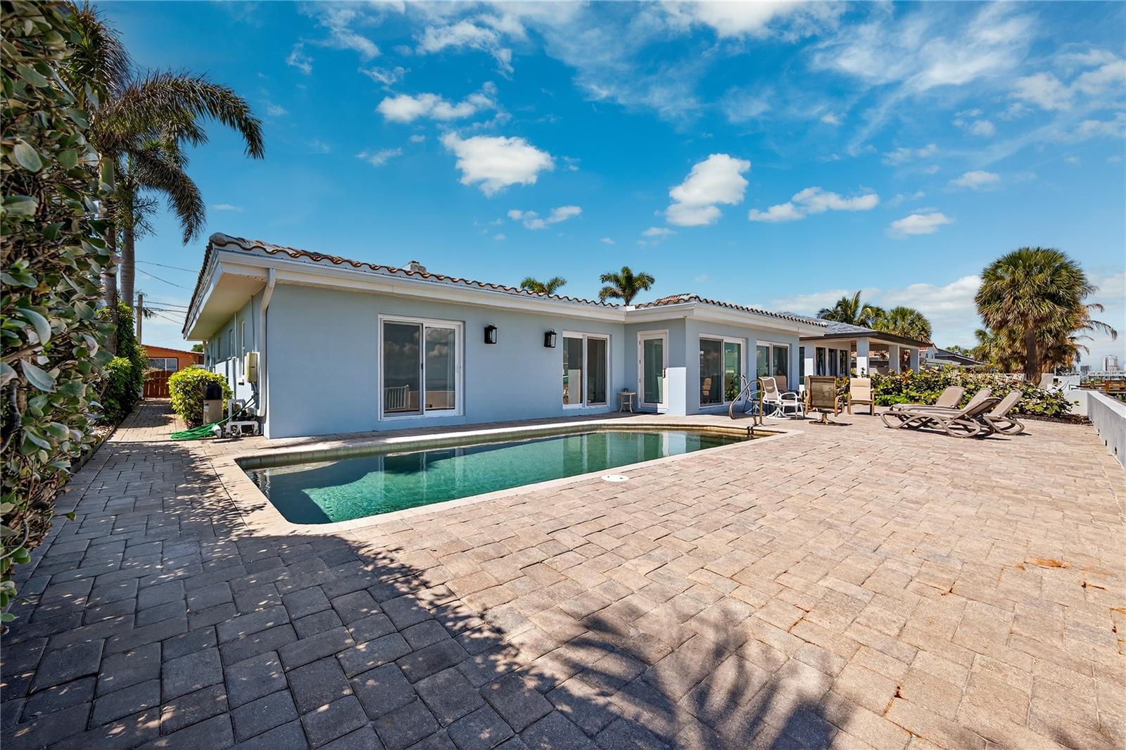 TROPICAL SHORES 3RD ADD - Residential