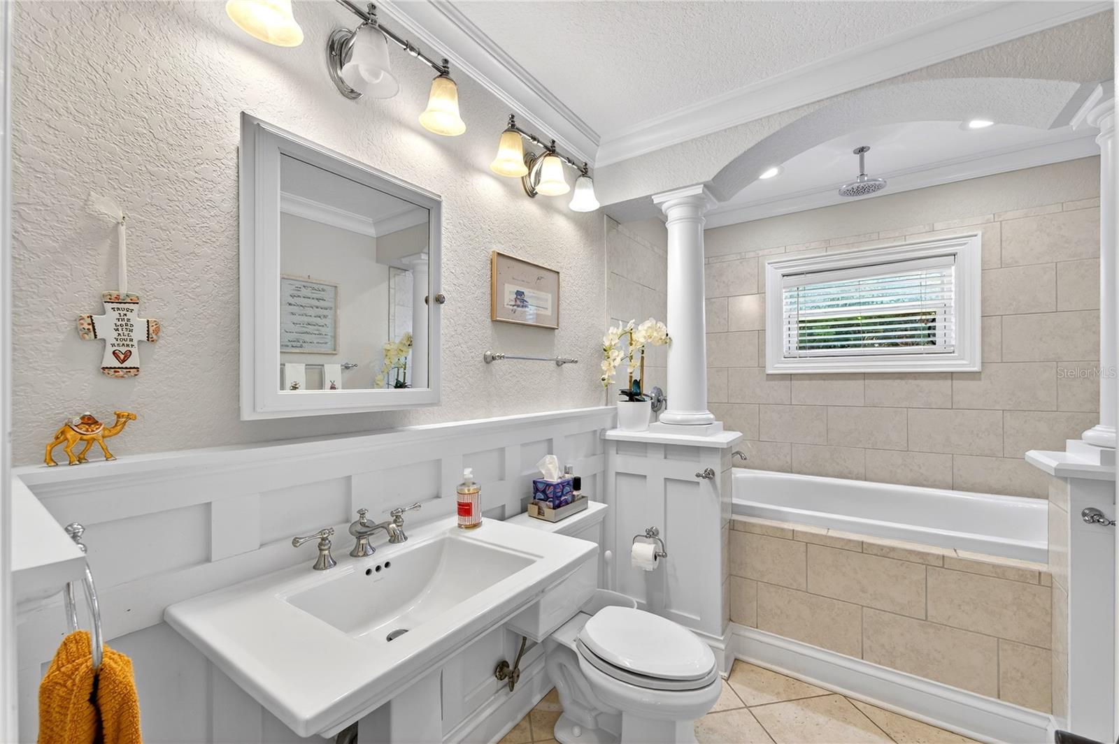 TROPICAL SHORES 3RD ADD - Residential