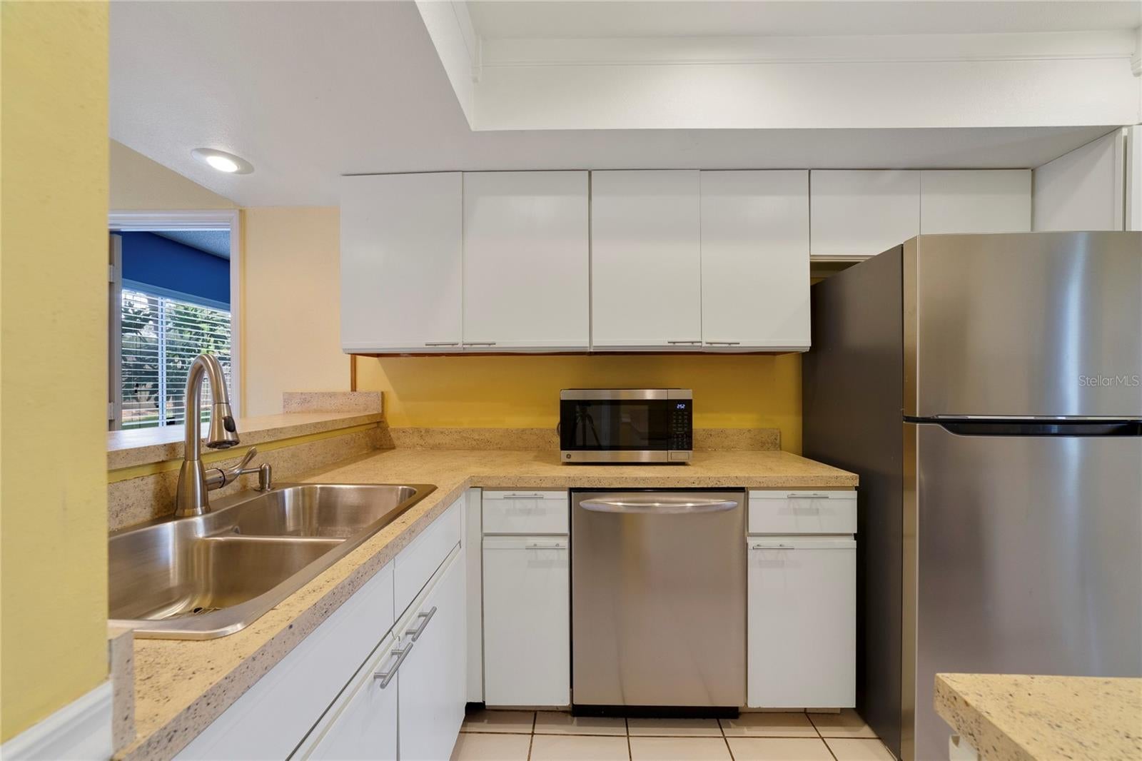 260 W SABAL PALM PLACE 0