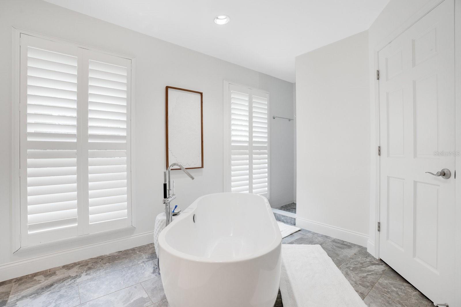 SYLVAN LAKE SHORES - Residential
