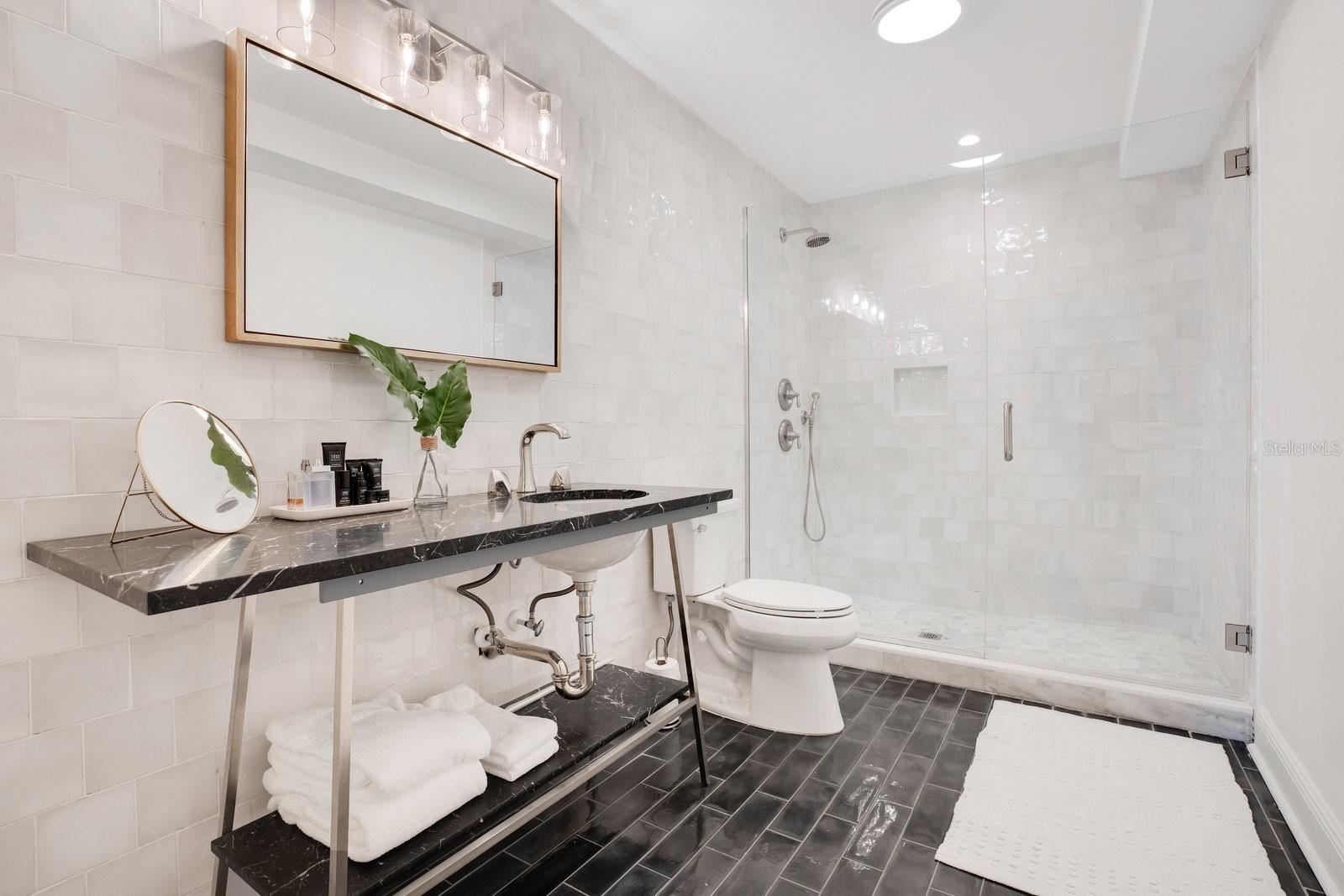 SYLVAN LAKE SHORES - Residential