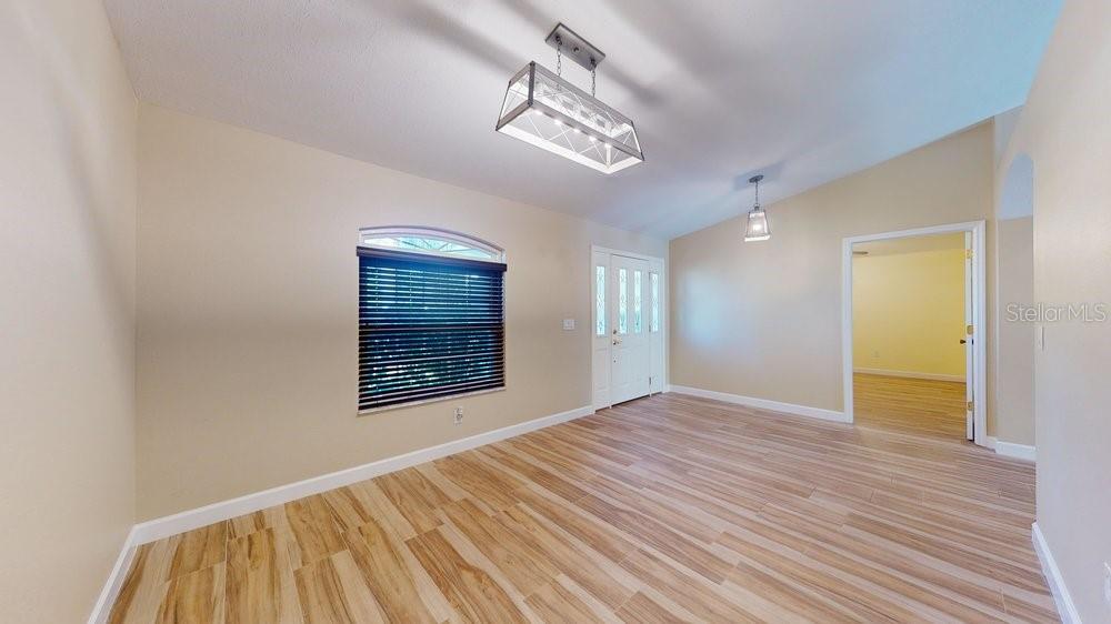 22 WOOD CLIFT LANE