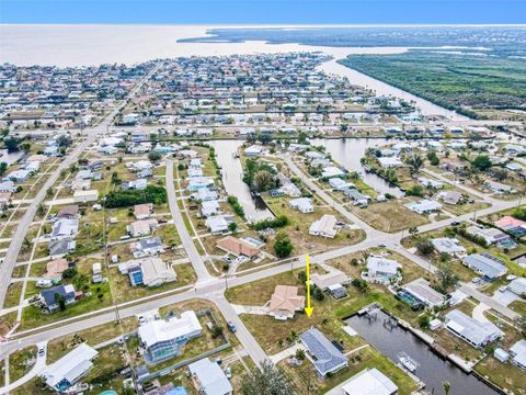 A home in PORT CHARLOTTE