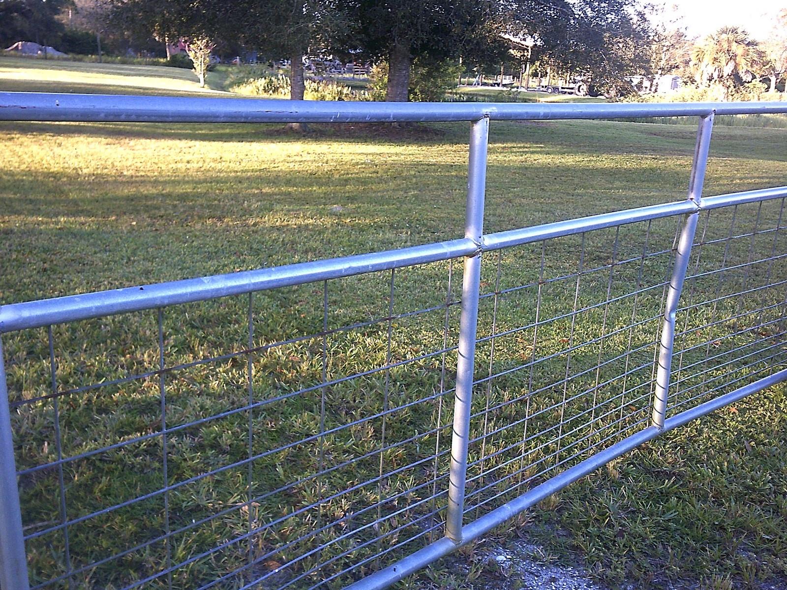 DIXIE RANCH ACRES - Land