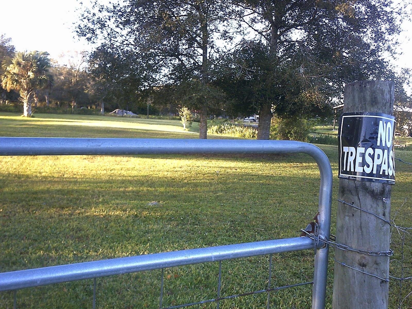 DIXIE RANCH ACRES - Land