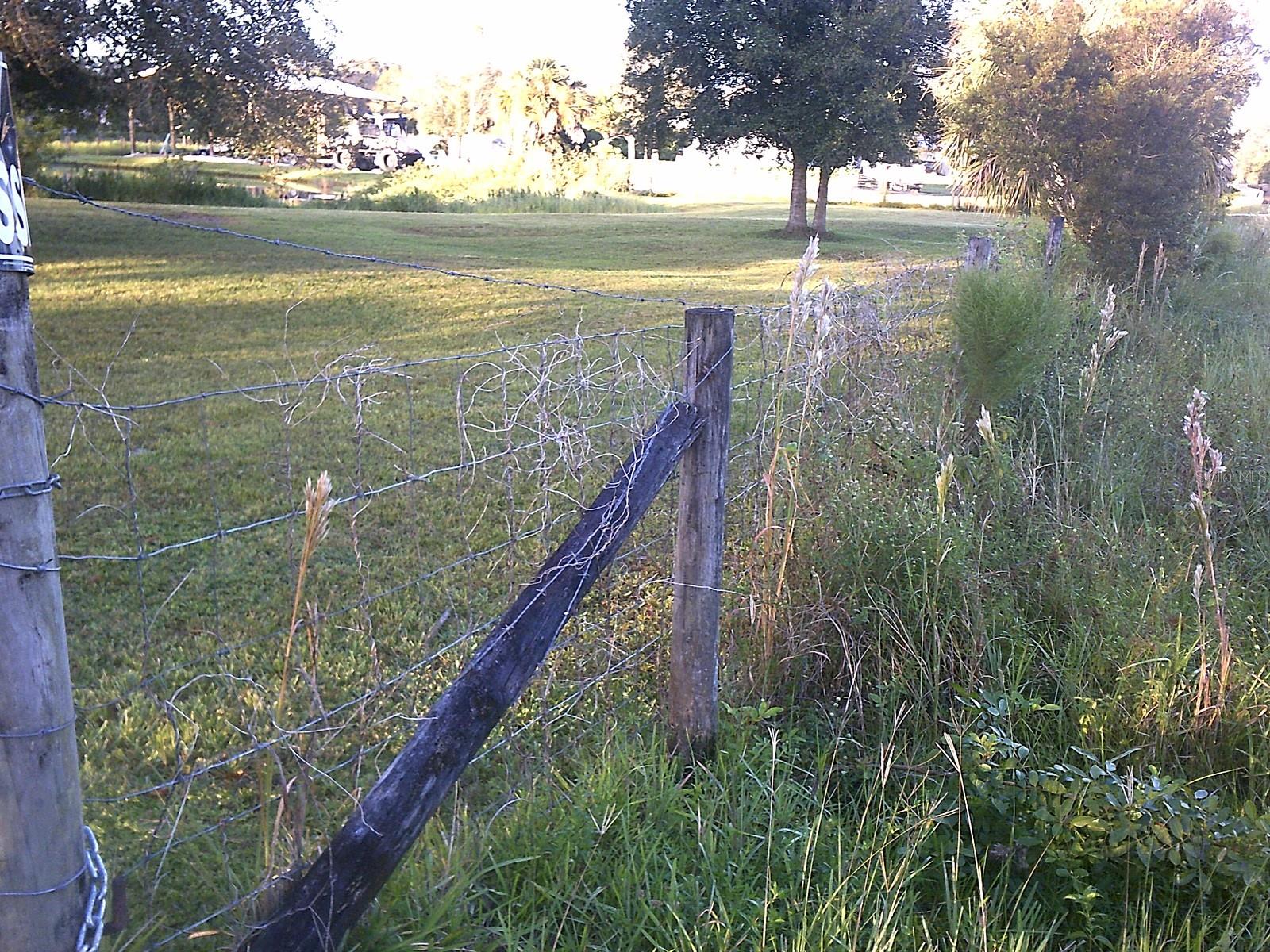 DIXIE RANCH ACRES - Land