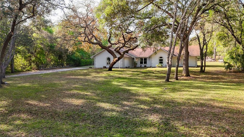 Photo of 884 W Massachusetts Street, Hernando, FL 34442 (MLS # W7884478)