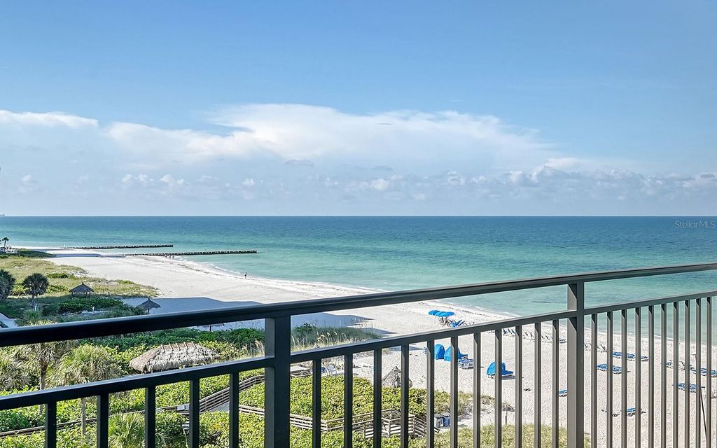 Photo of 2525 Gulf Of Mexico Drive #6B, Longboat Key, FL 34228 (MLS # A4673235)