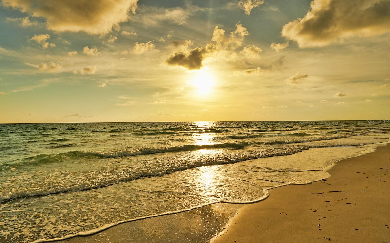 ISLANDS WEST - Residential