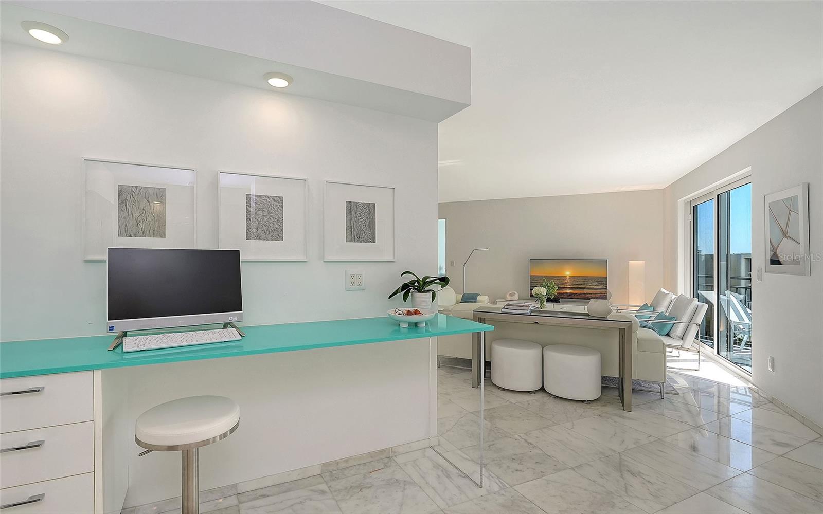 ISLANDS WEST - Residential